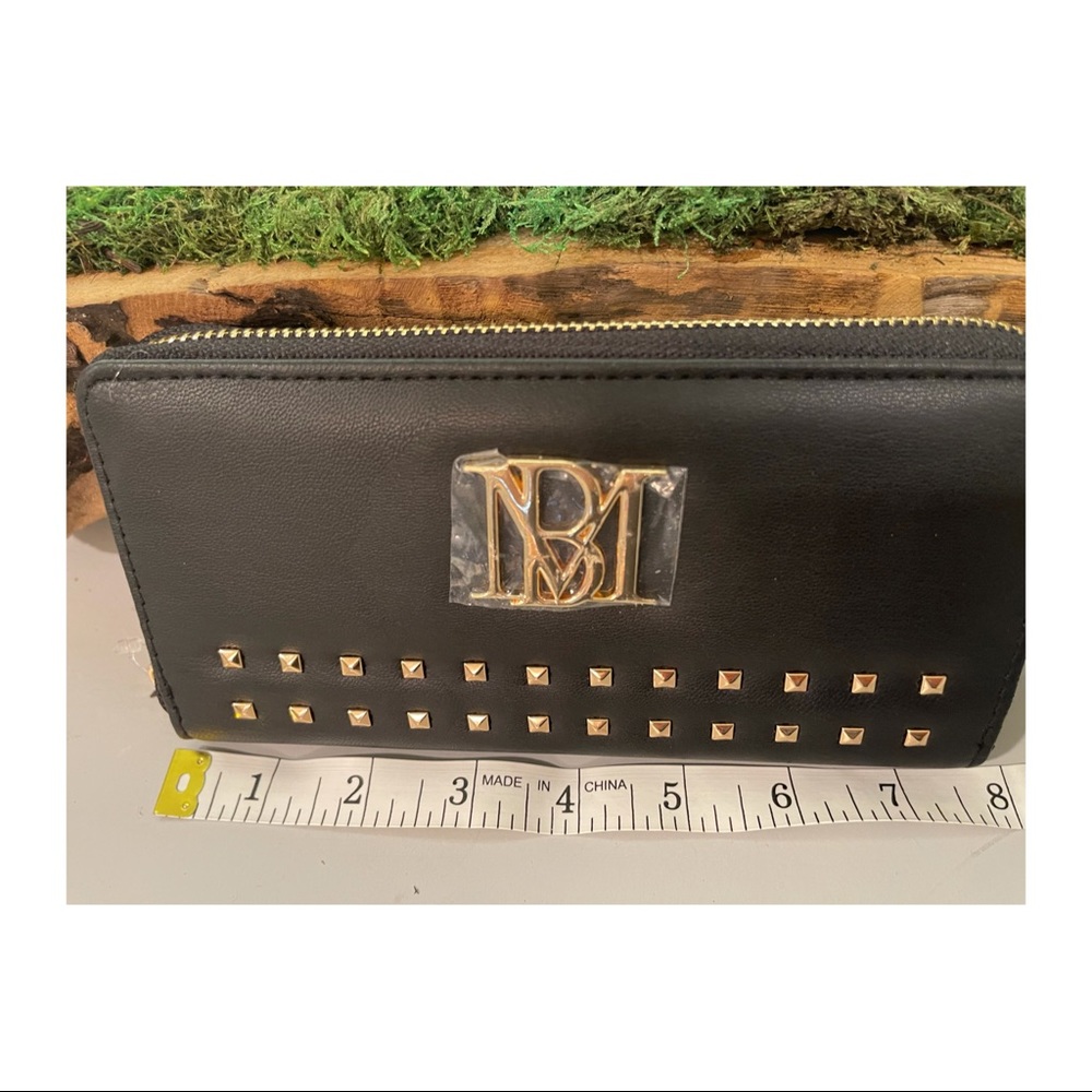 Badgley Mischka
Studded Zip-Around Wallet - Picture 6 of 8